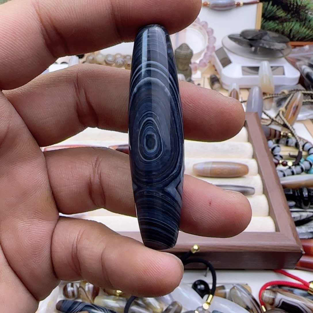 玛瑙/玉髓颈饰未镶嵌不****猪