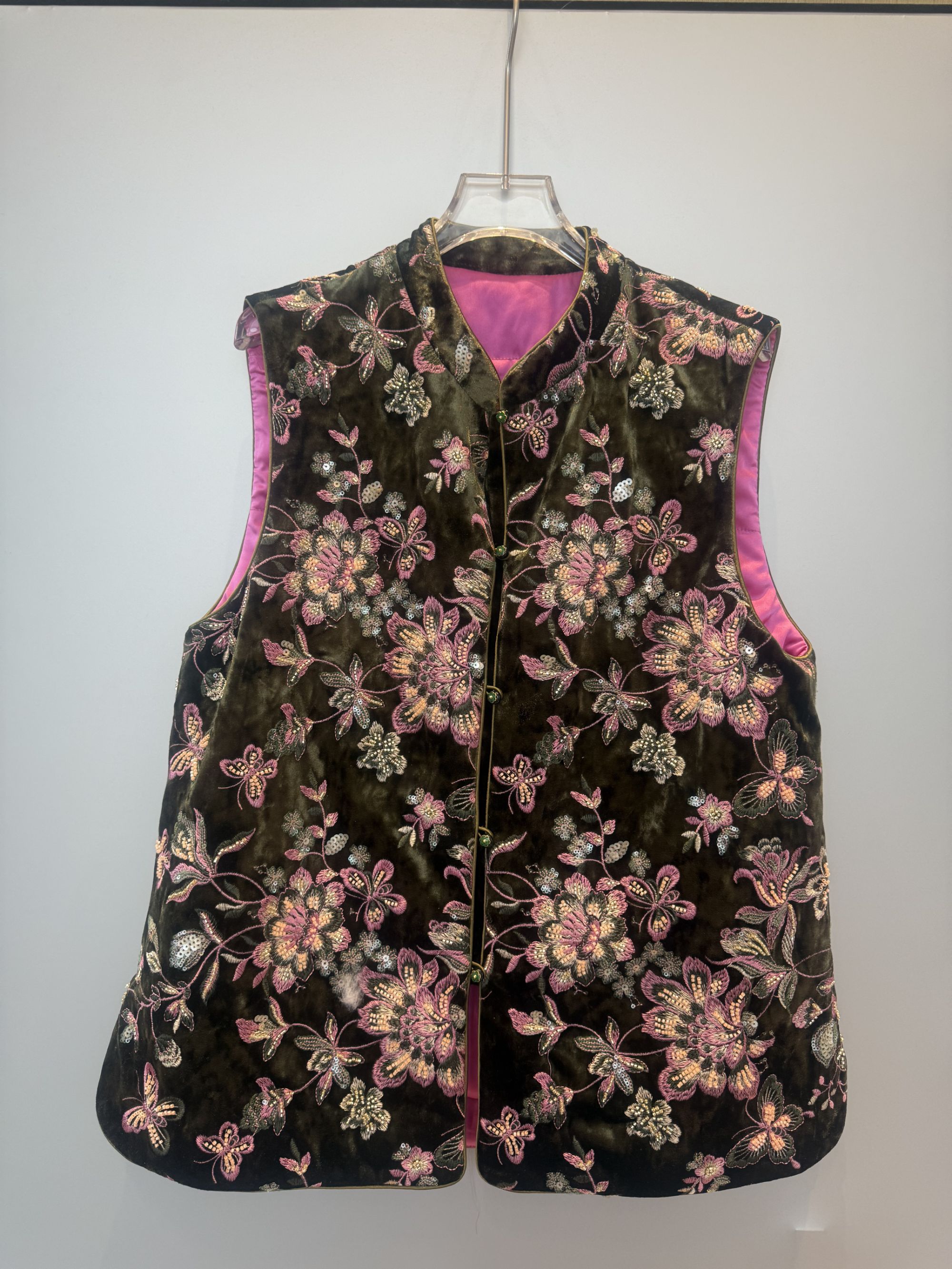 【】深圳原创设计新中式刺绣中国风马夹复古绿马甲