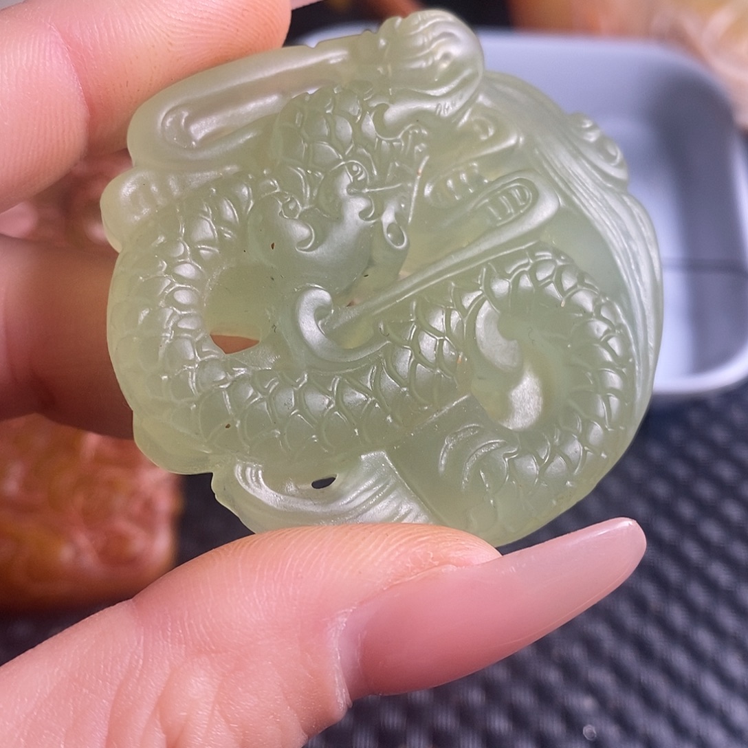 岫玉未镶嵌珠宝奇石