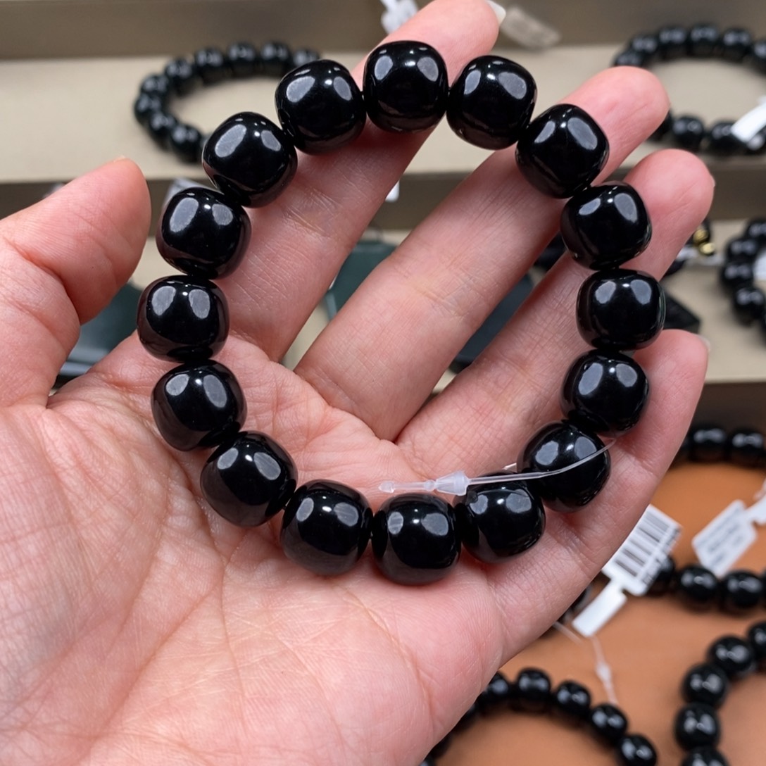 天***乐和田玉未镶嵌手串