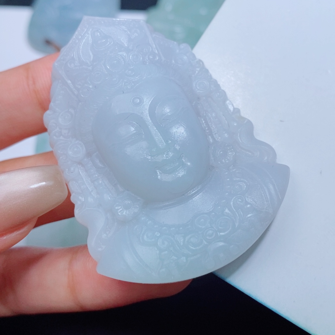 定制翡翠吊坠未镶嵌