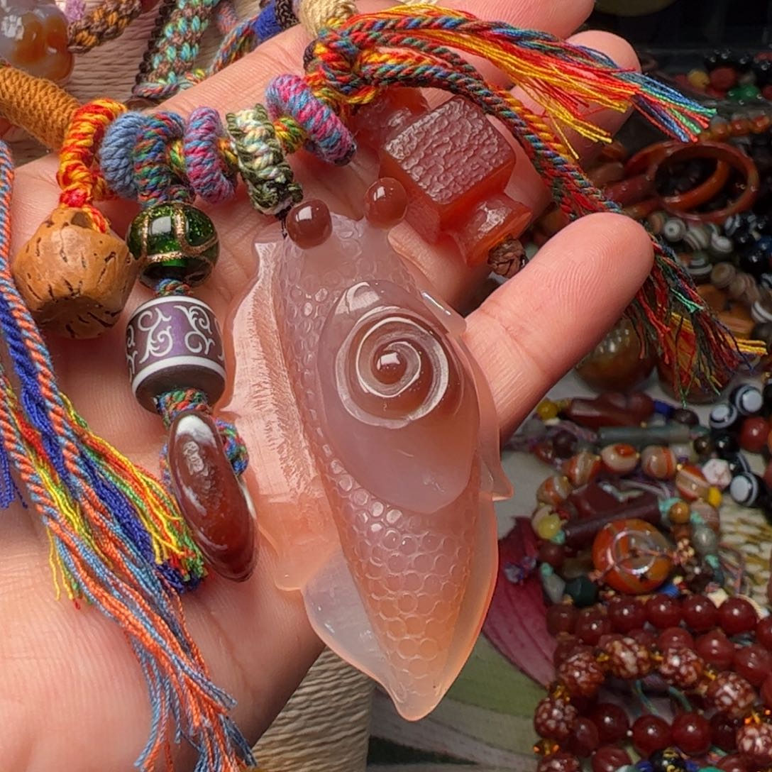 玛瑙/玉髓颈饰未镶嵌