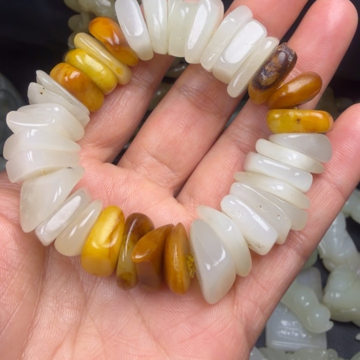 和田玉未镶嵌珠宝奇石