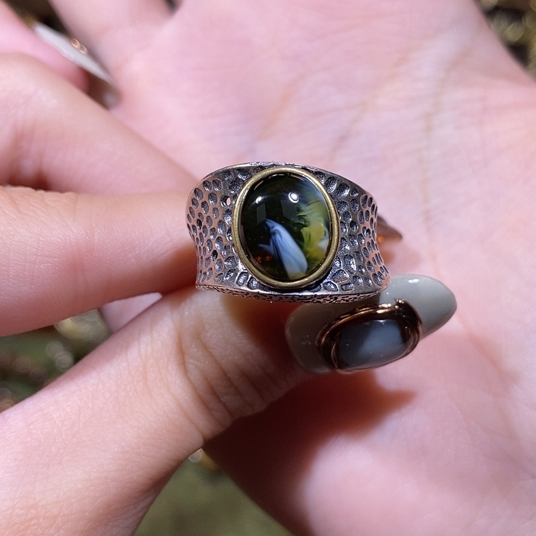 银S925镶嵌琥珀戒指