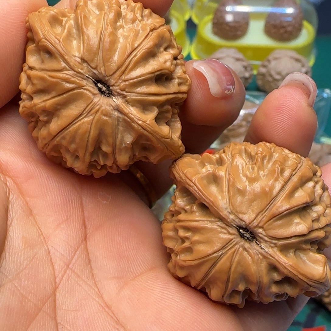 *****文玩核桃吊坠41荷花