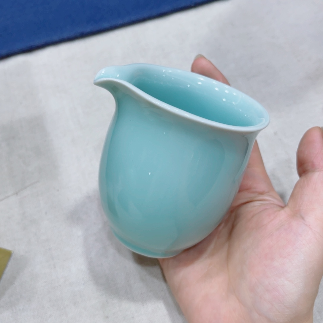 青瓷哈哈哈哈哈哈哈哈