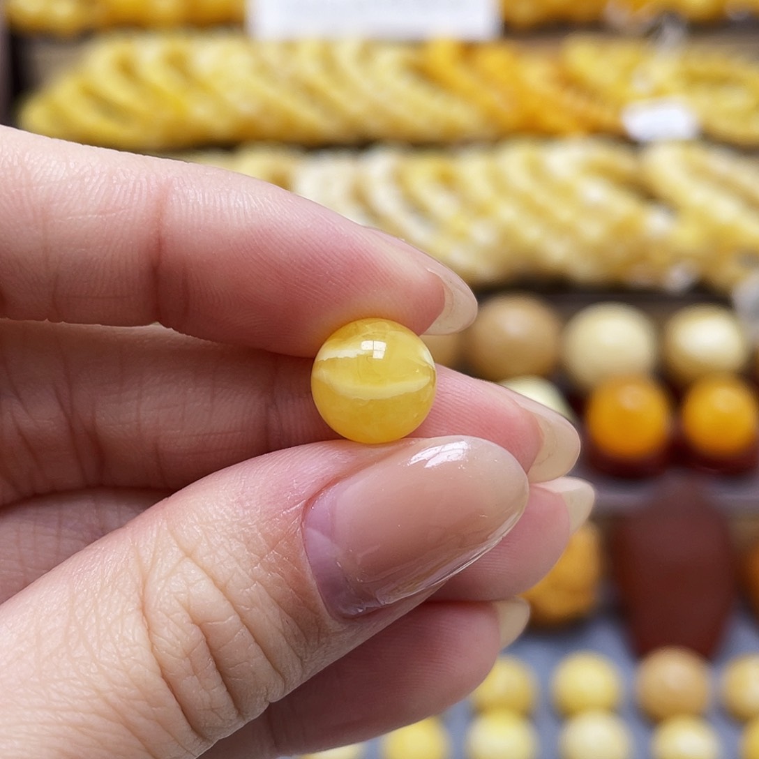 琥珀裸石未镶嵌蜜蜡圆珠9.9mm微瑕
