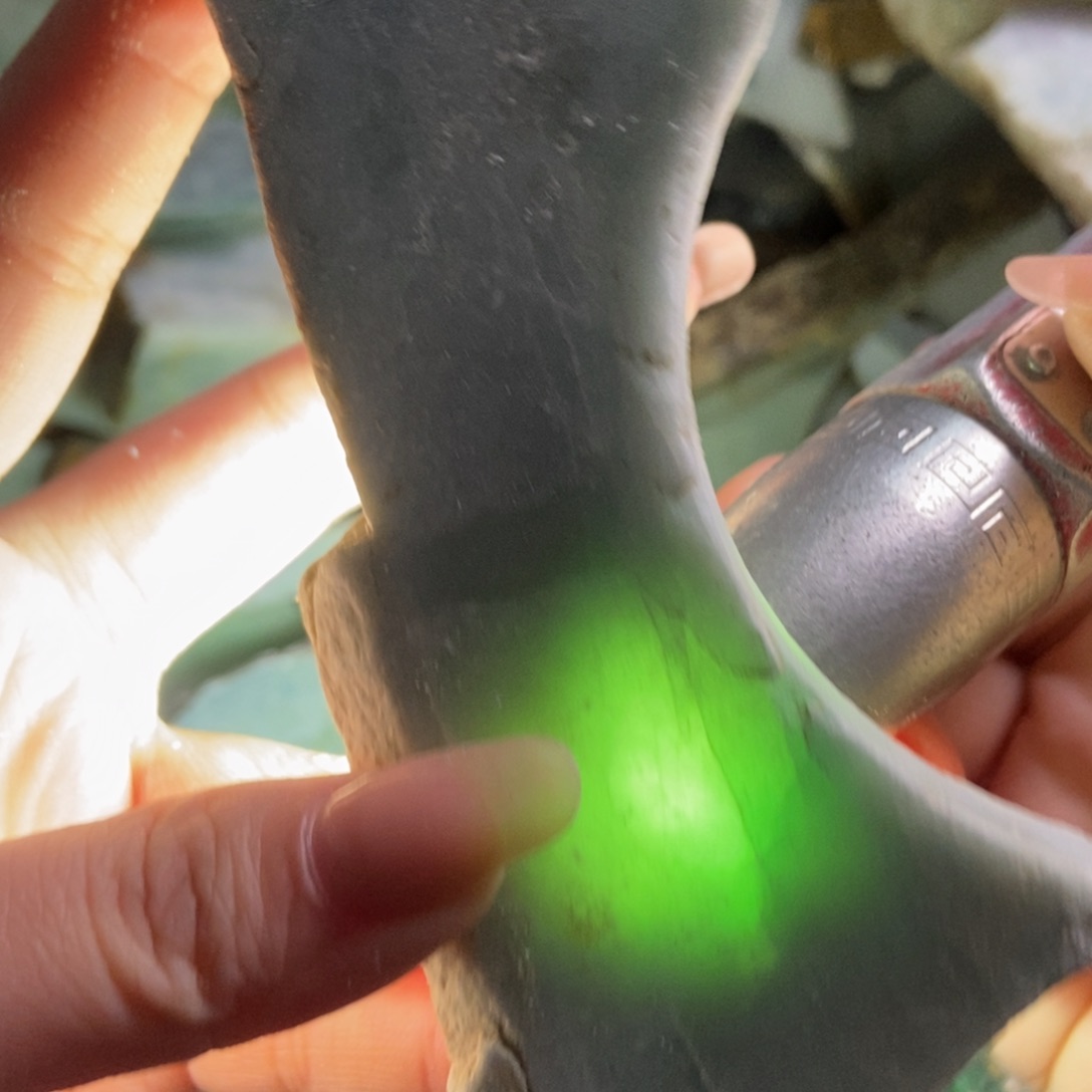 翡翠未镶嵌挂件天然翡翠