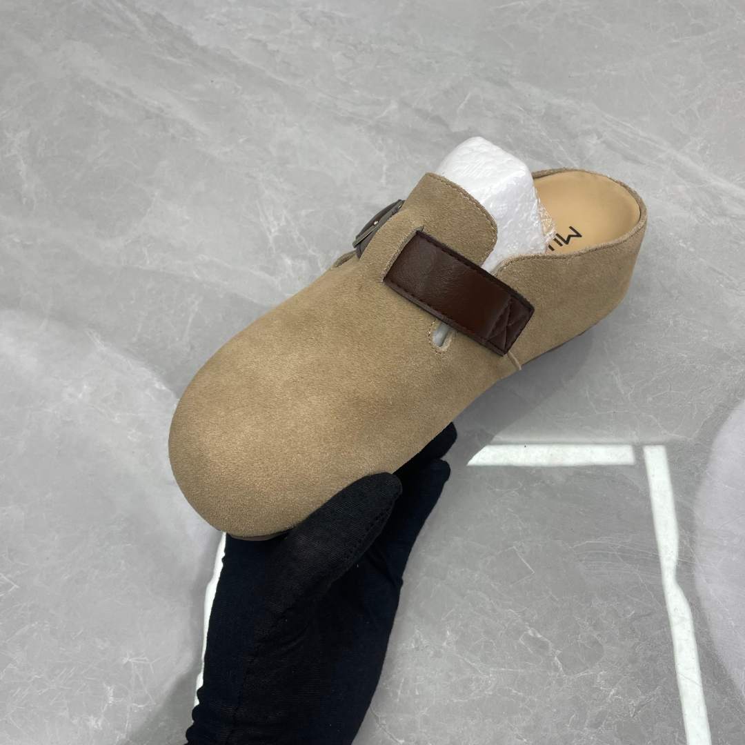 拖鞋女 (牛皮) B2102孤品c/f区38/36码