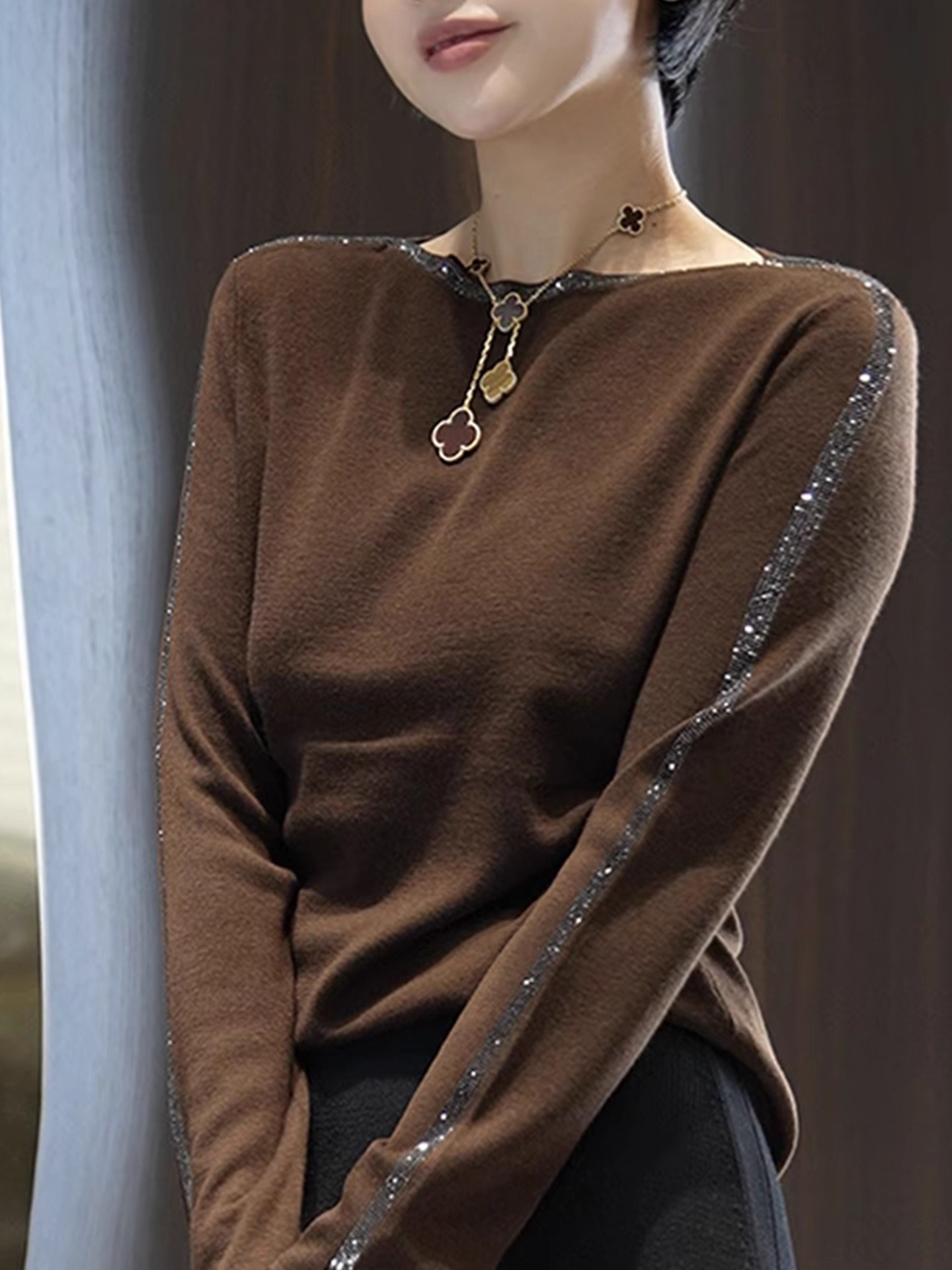 一字领烫钻内搭长袖2025新款春秋季高级感巨好看轻熟洋气时髦上衣