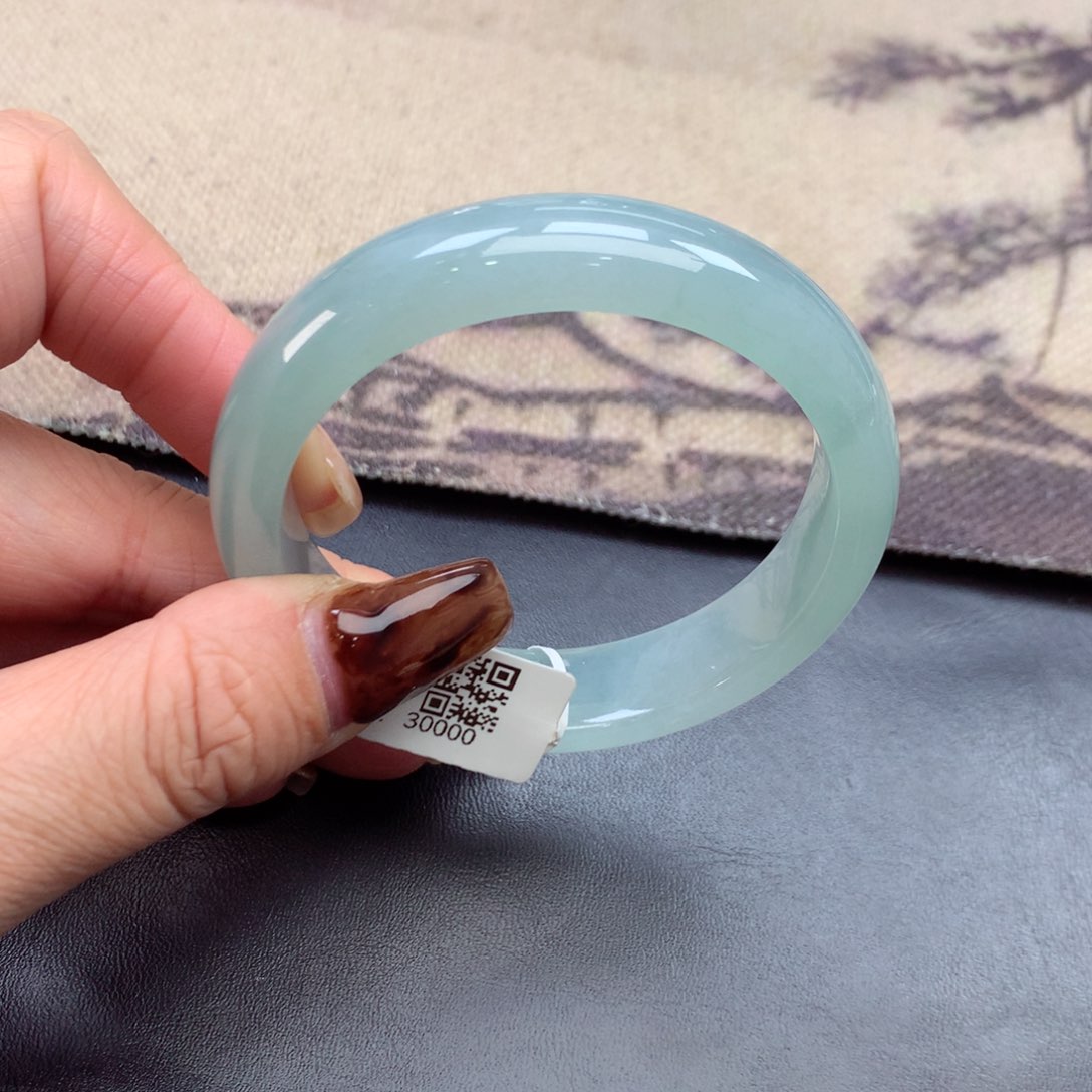 未镶嵌手镯翡翠缅甸翡翠手镯