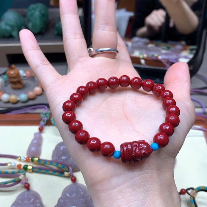 石英质玉合金颈饰