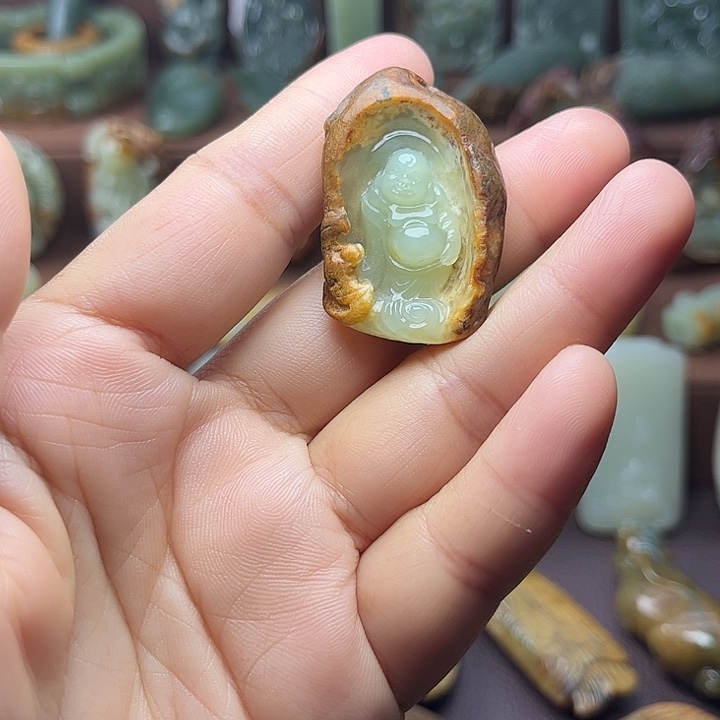 岫岩河磨玉（透闪石质玉）未镶嵌颈饰
