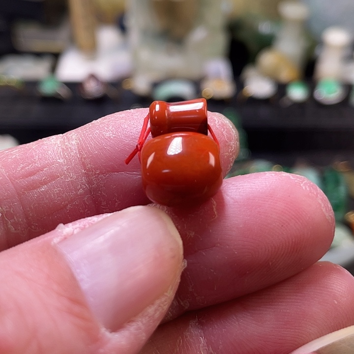 沐***辰合金颈饰玛瑙/玉髓挂件