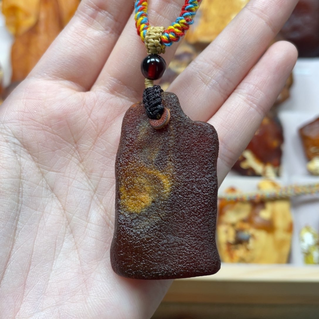 琥珀珠宝奇石未镶嵌