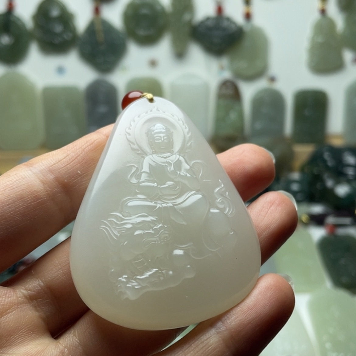 【闪购商品】和田玉未镶嵌颈饰屾