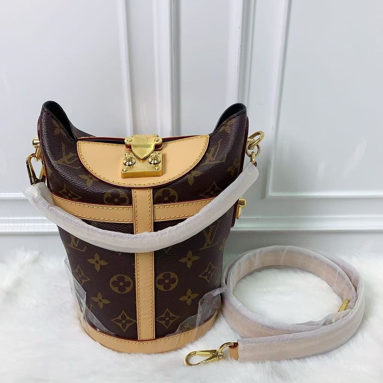 99新 LouisVuitton/路易威登  （铭）芯片款老花薯条包