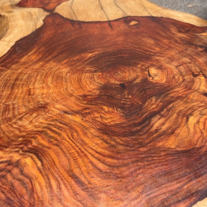 王***国紫檀木类端景台檀香