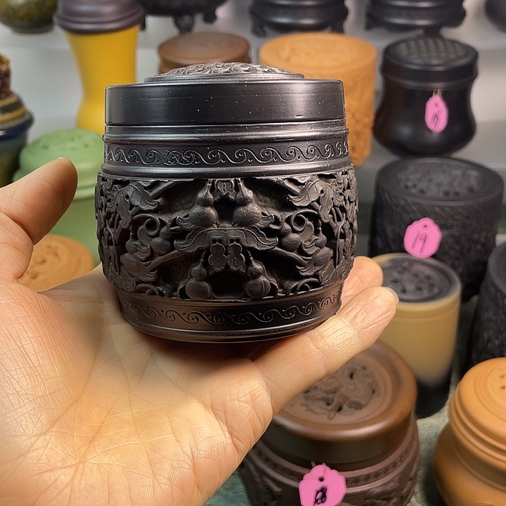 黑色葫芦万代一对。微瑕