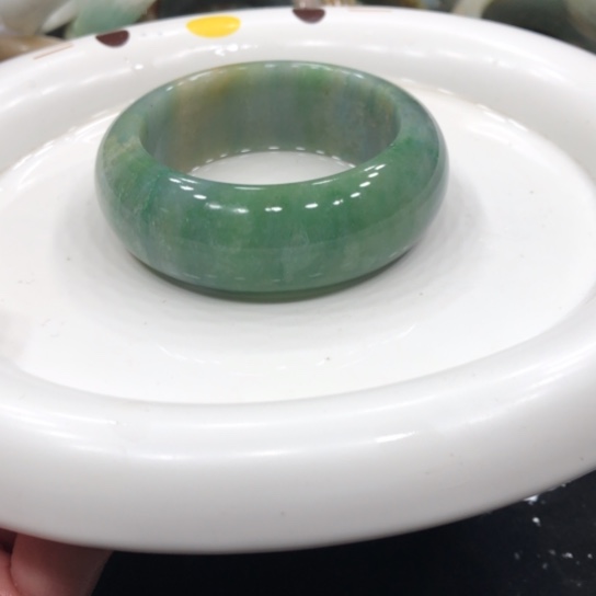 未镶嵌石英质玉珠宝半成品董*慧