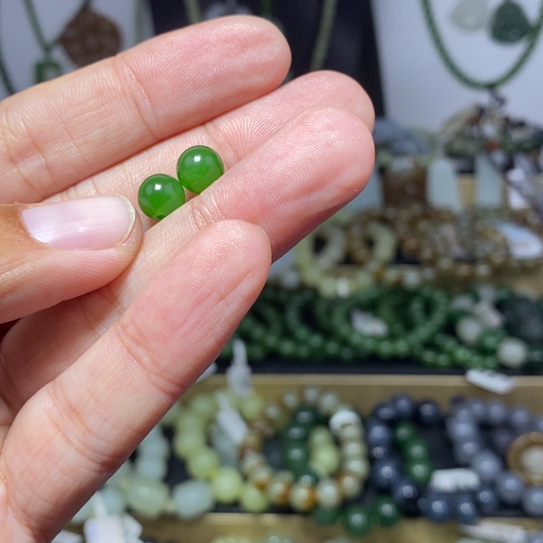 u***l和田玉未镶嵌手链