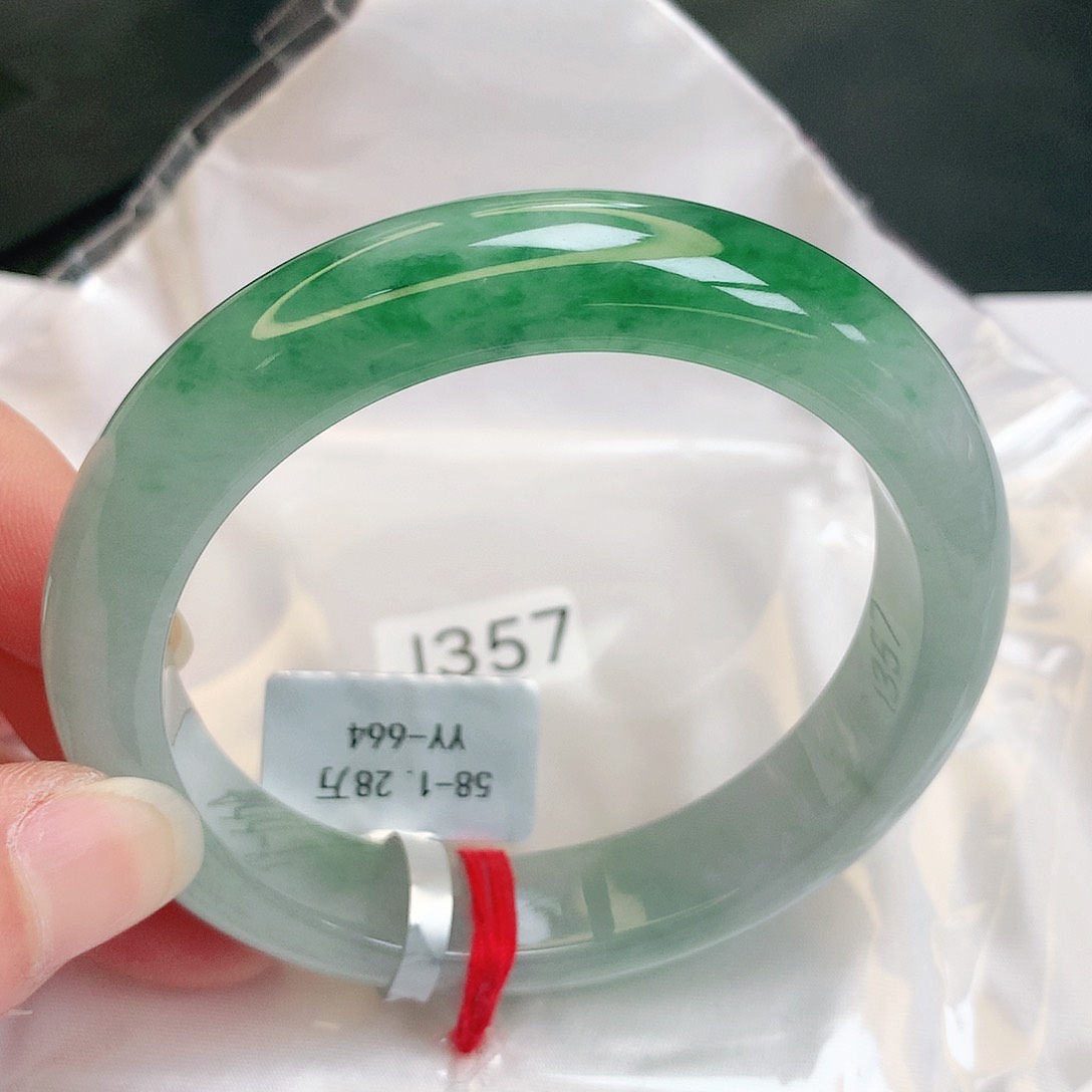 【闪购商品】翡翠手镯未镶嵌缅甸天然a货翡翠