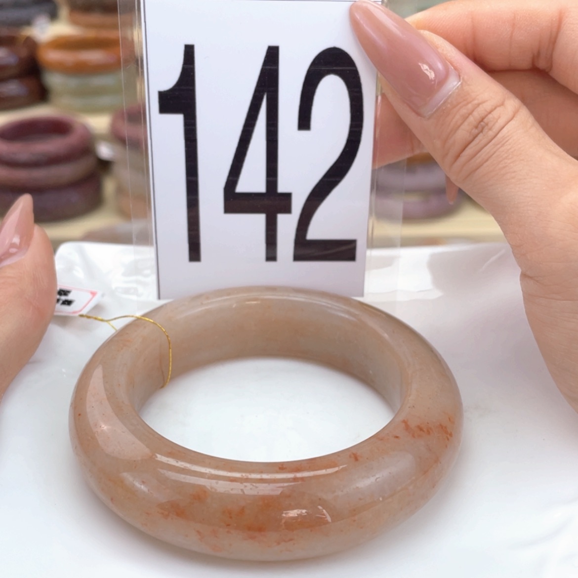 【闪购商品】石英质玉手镯未镶嵌