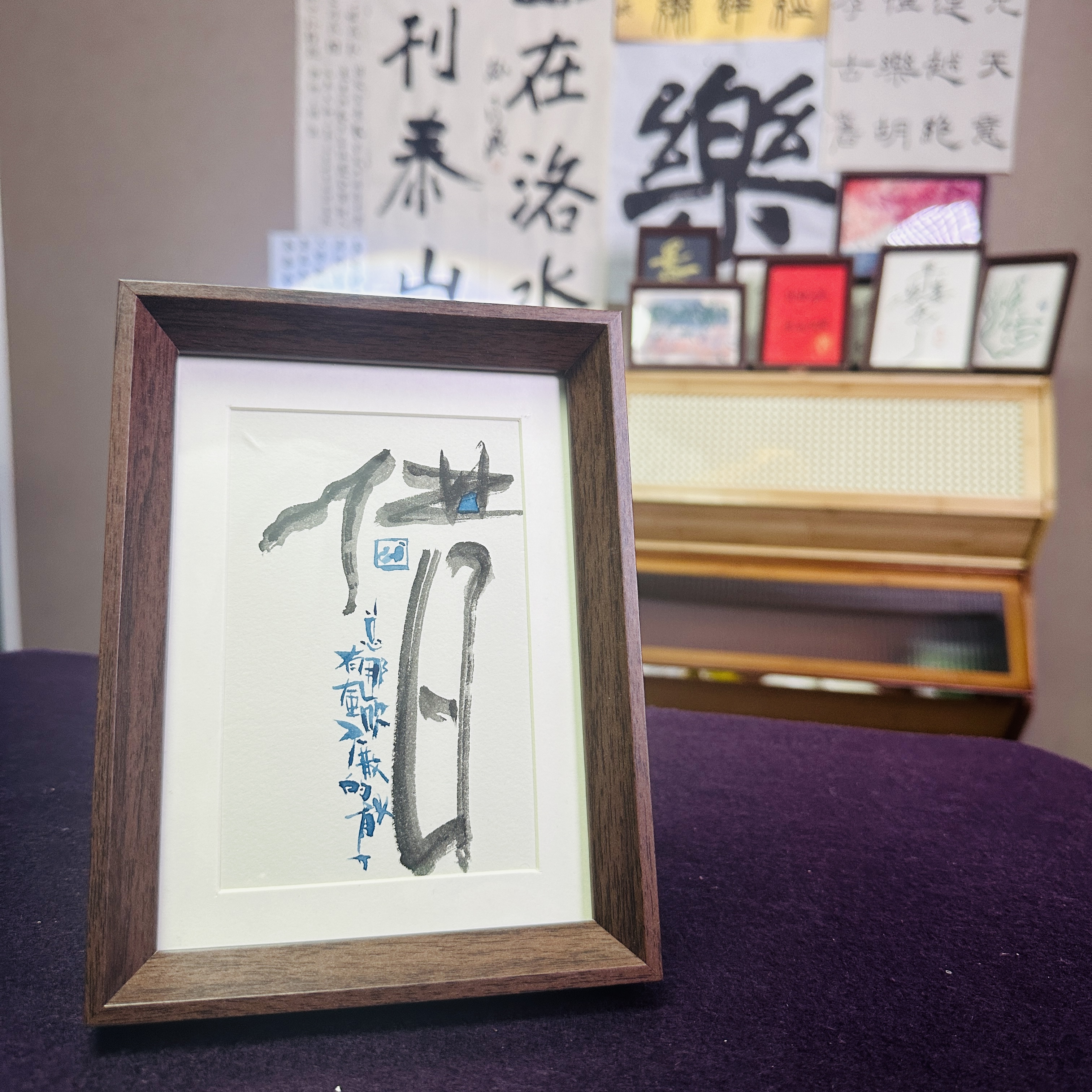 《借口》手写手绘艺术摆件