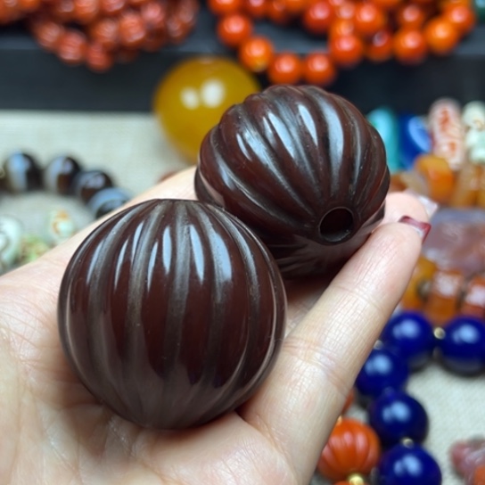 用***5玛瑙/玉髓未镶嵌颈饰