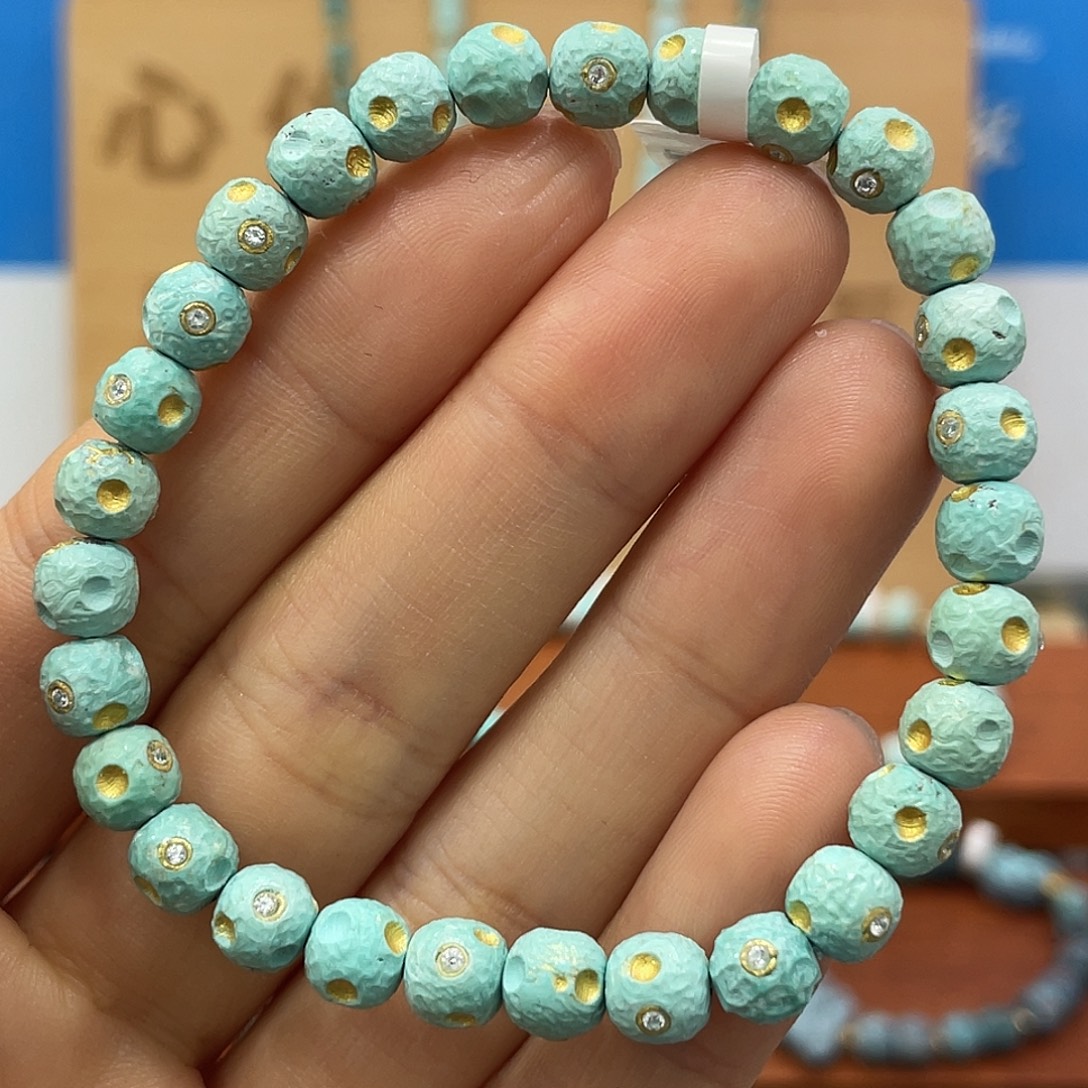 绿松石未镶嵌珠宝奇石