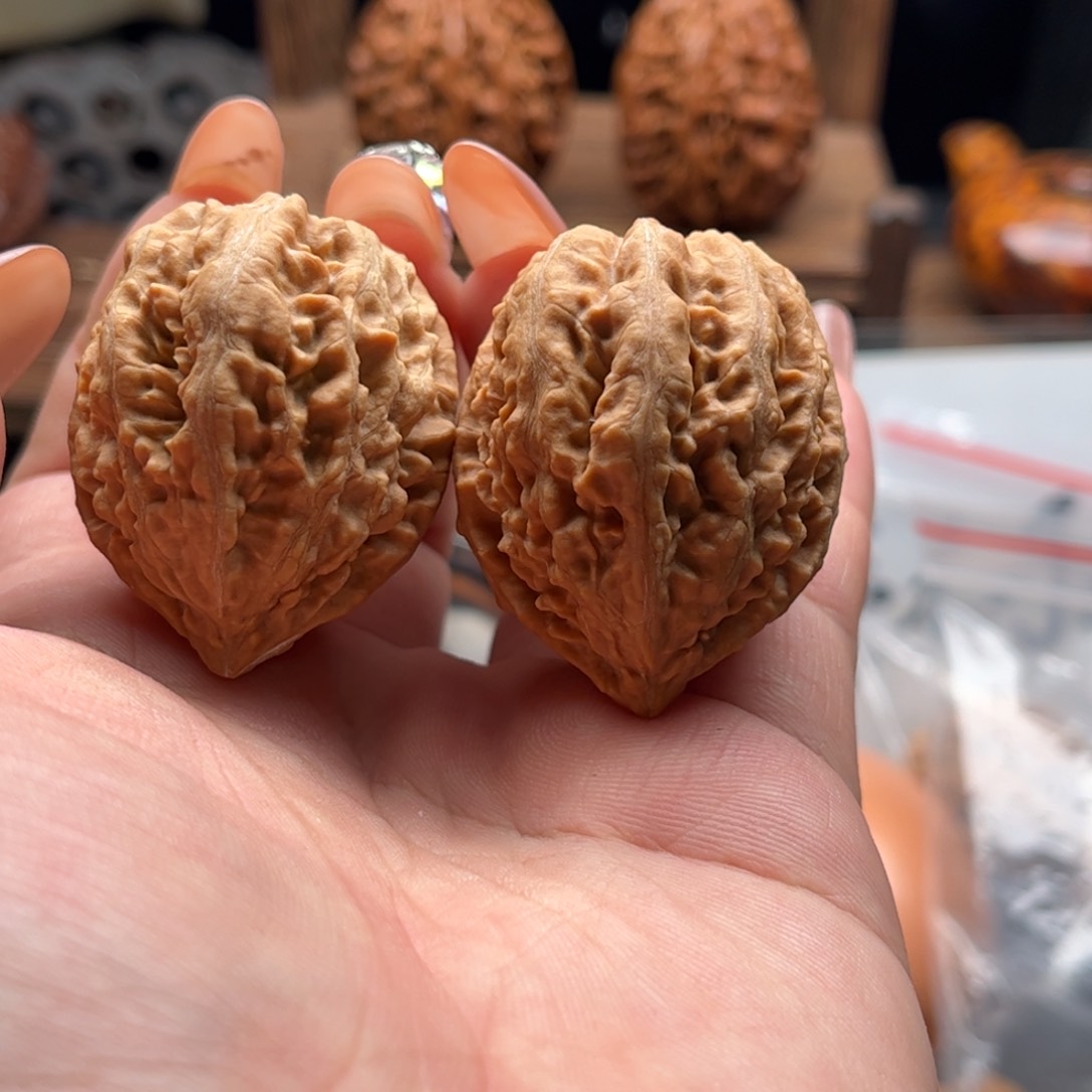 文玩核桃把件关东木子家楸大胖65