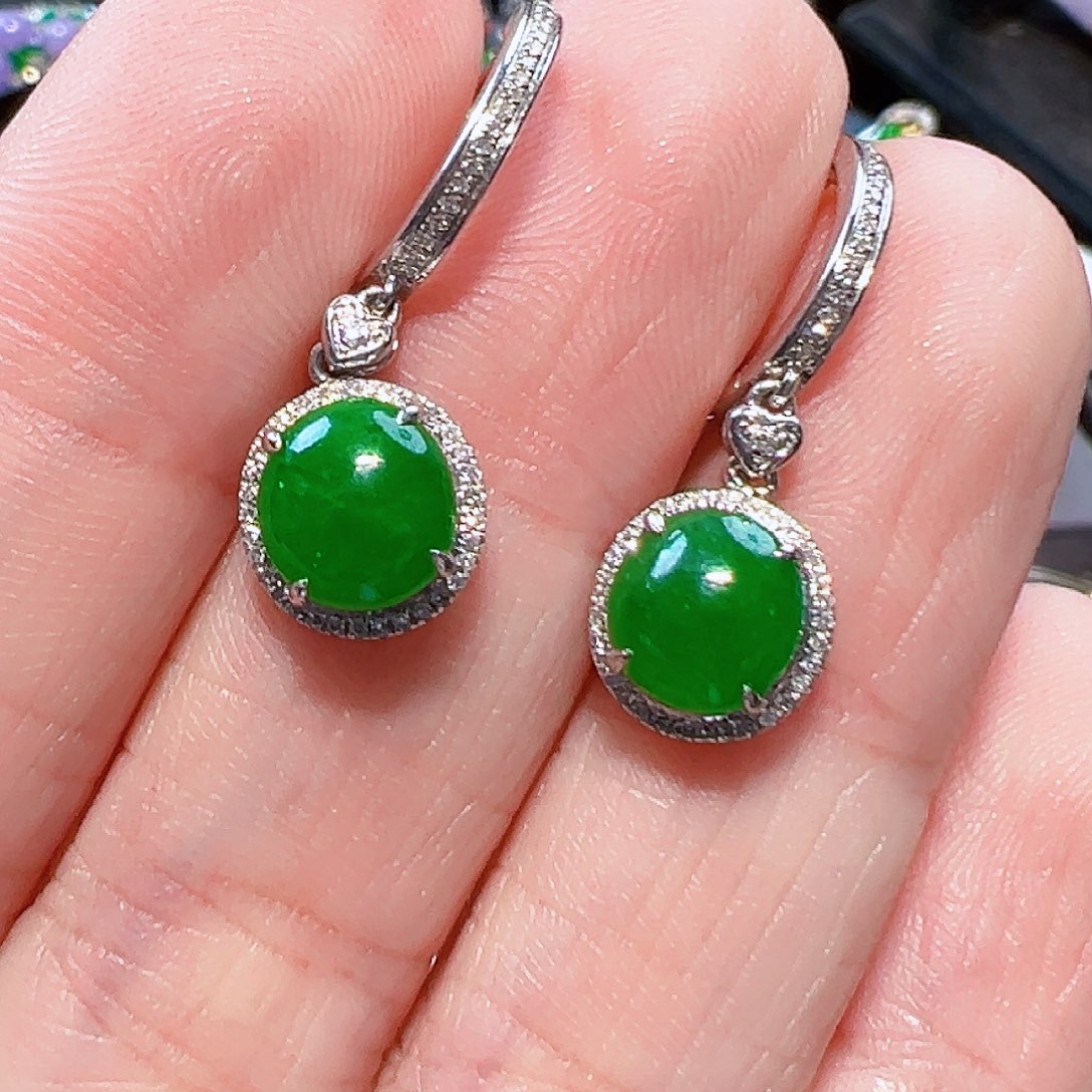 翡翠耳饰18K金镶嵌签收后24小时鉴赏期