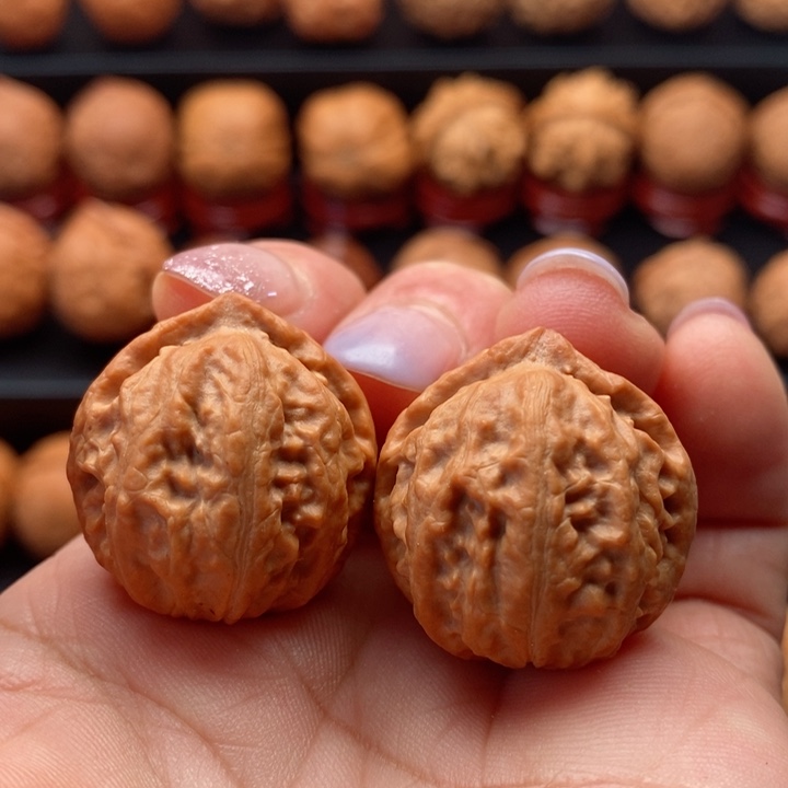 文玩核桃把件精品文玩手捻元