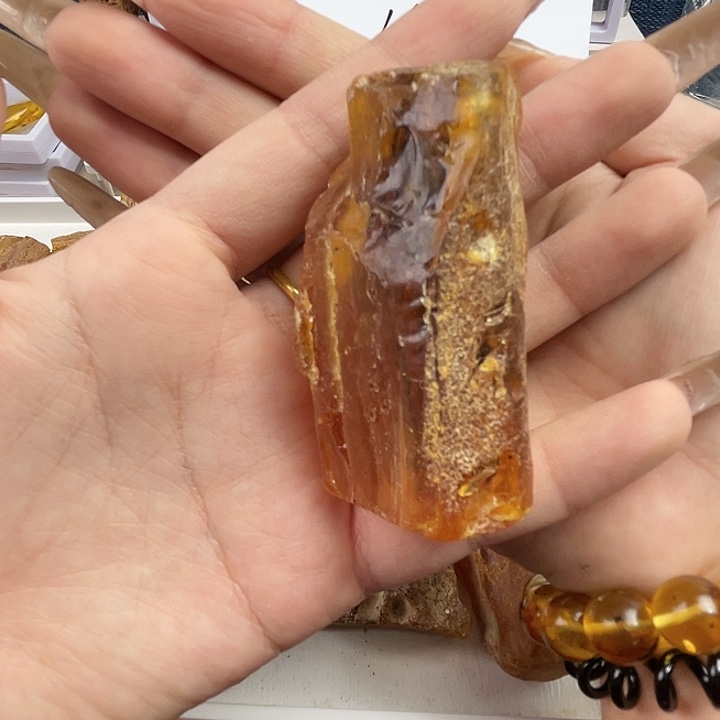 禾***子定制琥珀未镶嵌天然琥珀蜜蜡