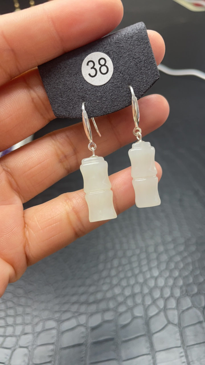 天然和田玉竹节耳坠