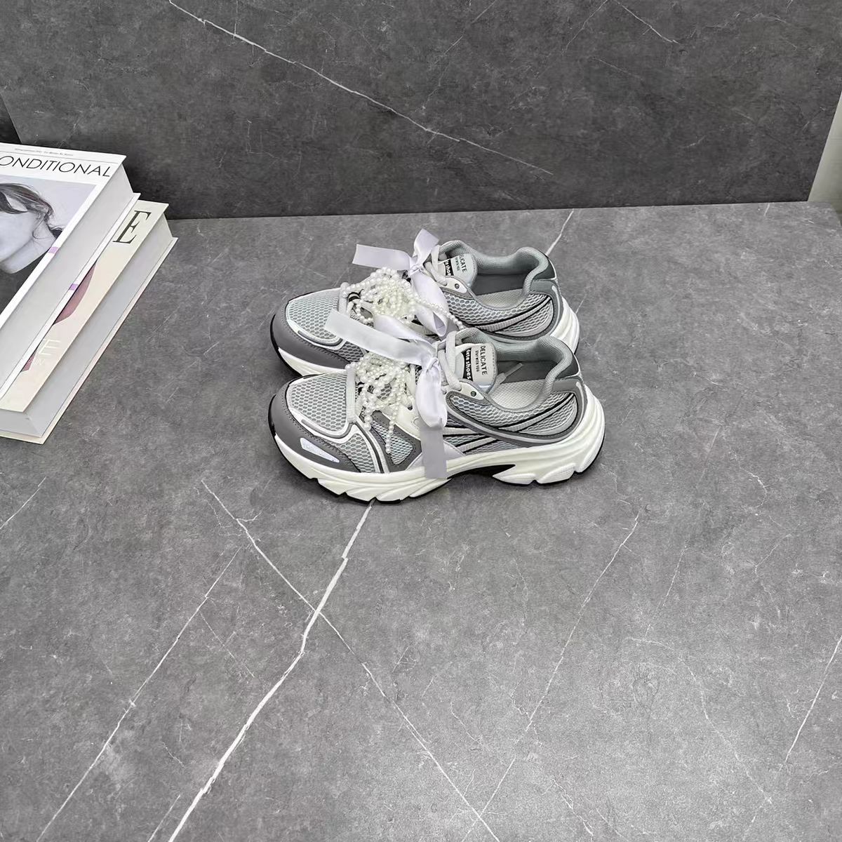 2025春季新款厚底百搭休闲运动鞋真皮轻便跑步鞋A9-313