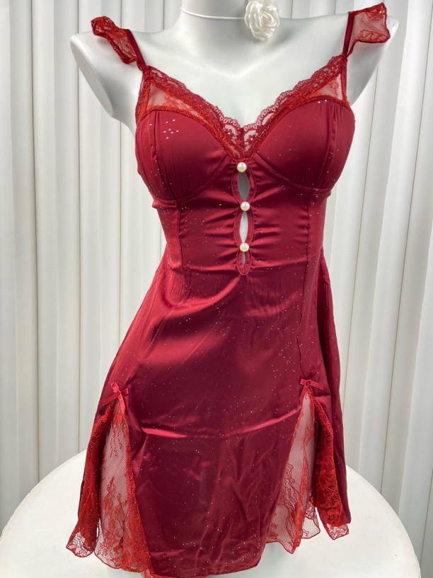 新款缎面珍珠吊带修身显瘦自带胸垫显气质甜美可爱蕾丝吊带