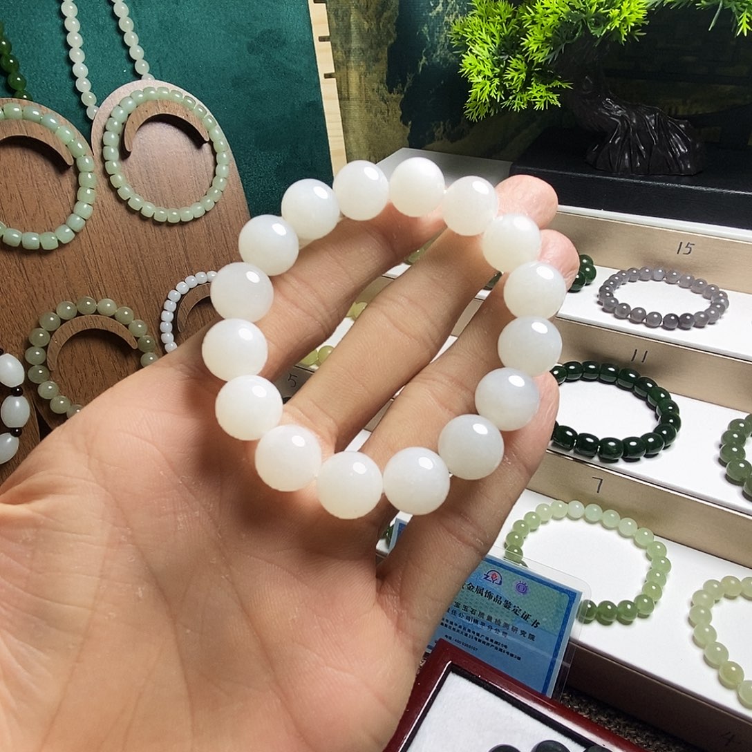 和田玉未镶嵌手链