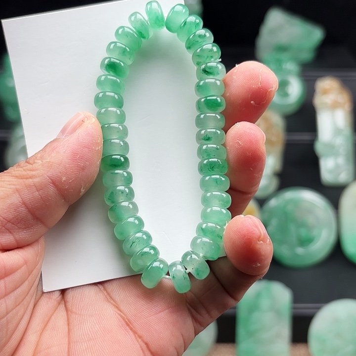 石英质玉（非洲翠）未镶嵌手串