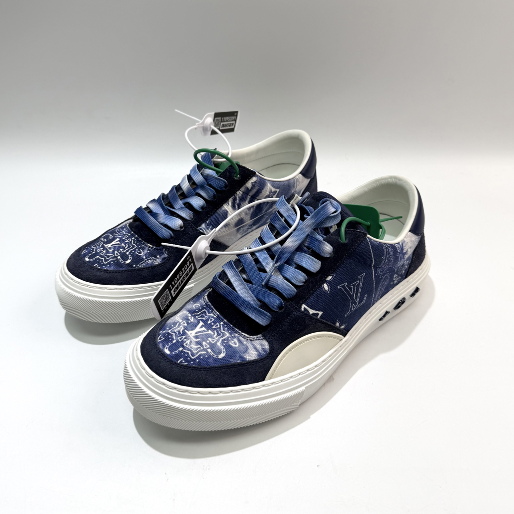 未使用 LouisVuitton/路易威登 40码 LOUISVUITTON蓝色板鞋bl0716