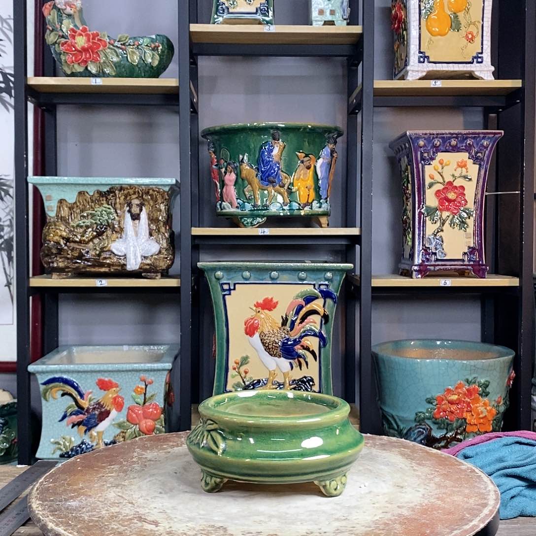 紫砂花盆青*1。      