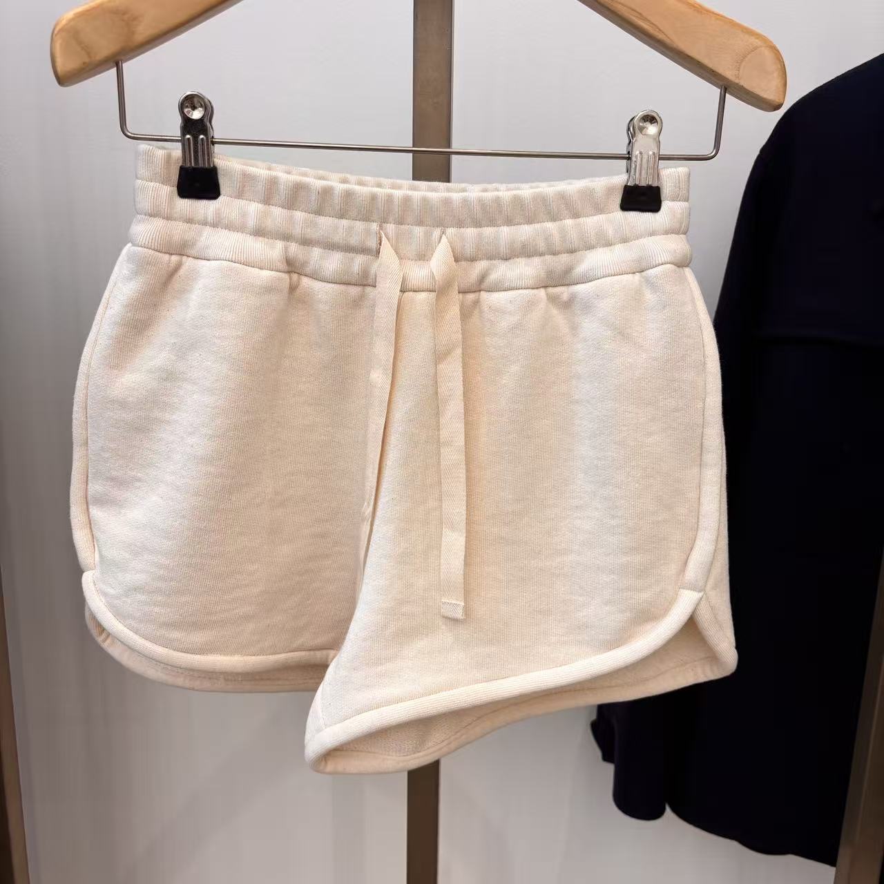 未使用 MaxMara jil sander fid 白色短裤