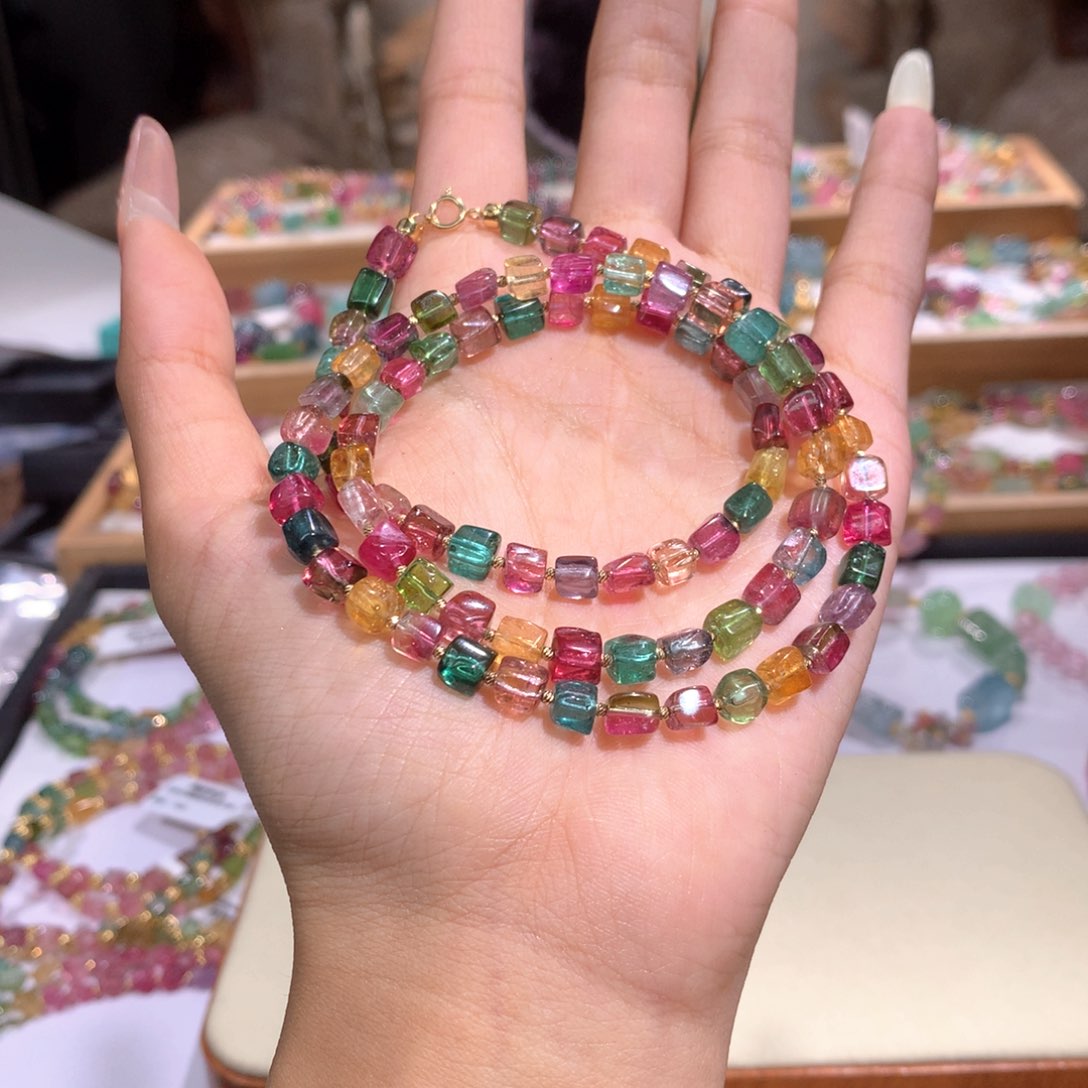 未镶嵌多样性发货其一碧玺