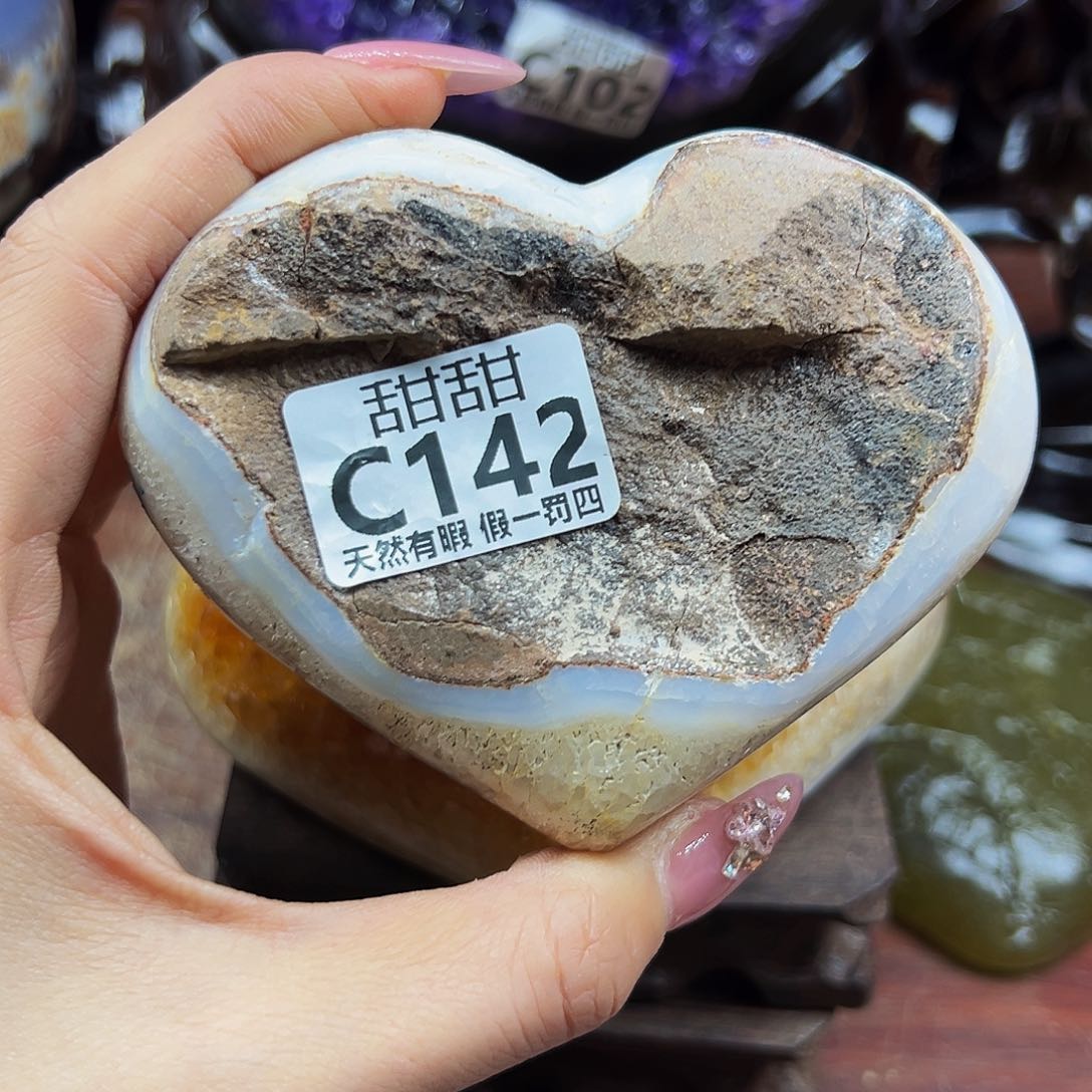 水晶大型摆件未镶嵌