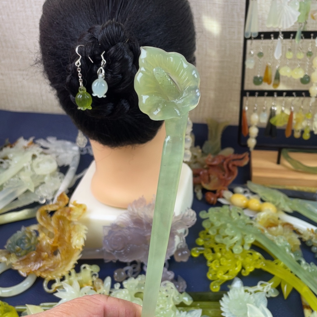 蛇纹石玉未镶嵌发饰