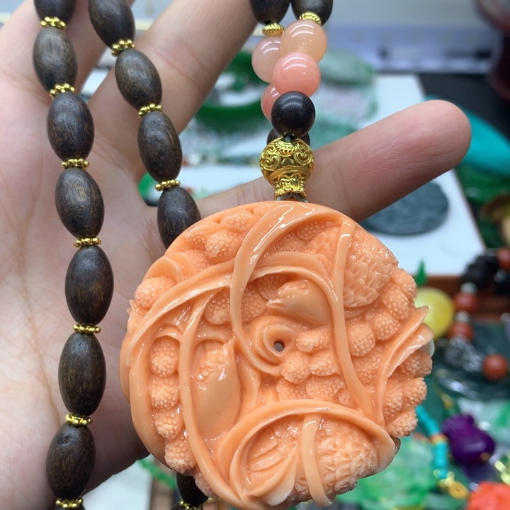 合金颈饰玛瑙/玉髓吊坠