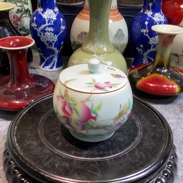 摆件随****?景德镇粉彩陶瓷