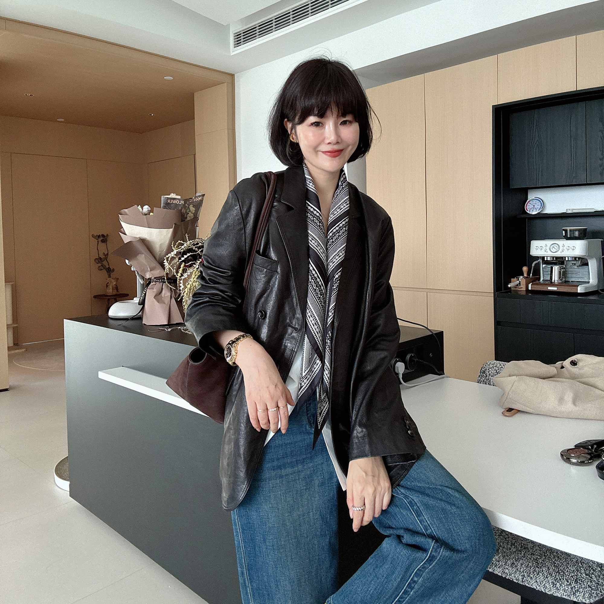 秋季高级感黑色PU复古时尚百搭皮衣西装外套