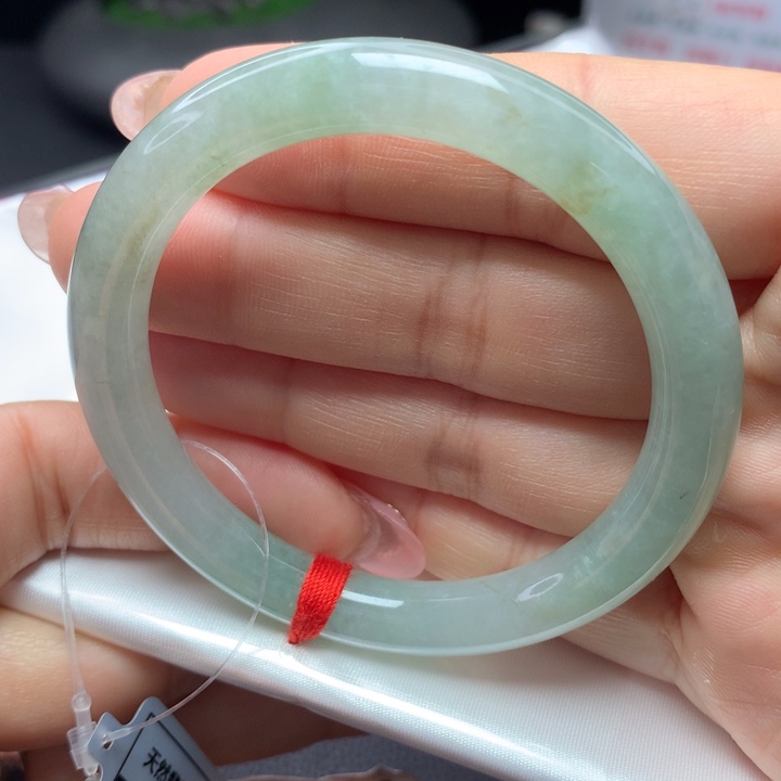 翡翠手镯（圆镯）未镶嵌52525353