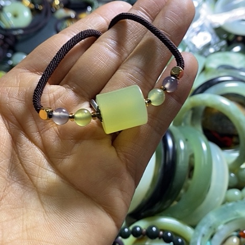 岫玉颈饰未镶嵌多样性发货